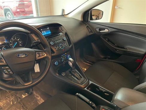 Used 2015 Ford Focus SE FWD image 64