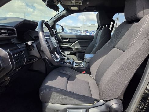 Used 2025 Toyota 4Runner SR5 AWD/4WD image 26