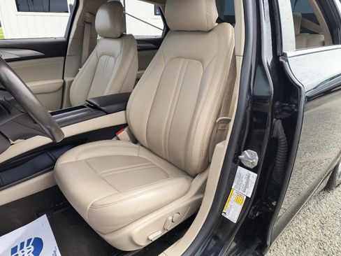 Used 2019 Lincoln MKZ Premiere AWD/4WD image 16