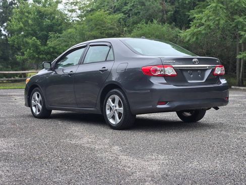 Used 2012 Toyota Corolla LE w/ Premium Pkg FWD image 3