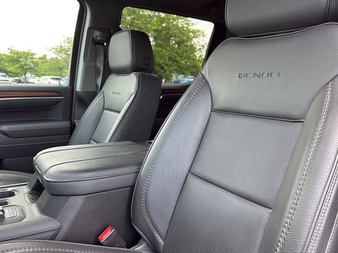 Used 2026 GMC Sierra 1500 Denali w/ Denali Reserve Package AWD/4WD image 6