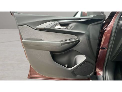 Certified 2023 Chevrolet TrailBlazer LT FWD image 26
