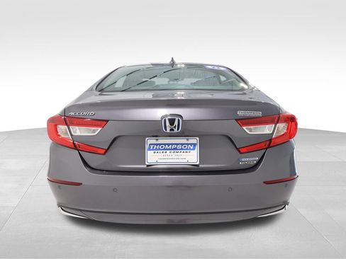 Used 2022 Honda Accord Touring image 3