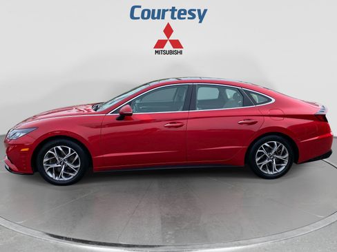 Used 2022 Hyundai Sonata SEL w/ Convenience Package FWD image 2