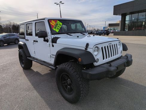 Used 2018 Jeep Wrangler Unlimited Sport S image 1