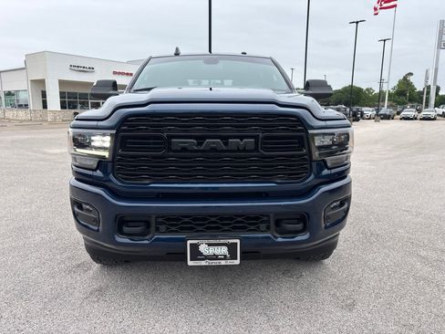 Used 2022 RAM 2500 Limited w/ Night Edition AWD/4WD image 9