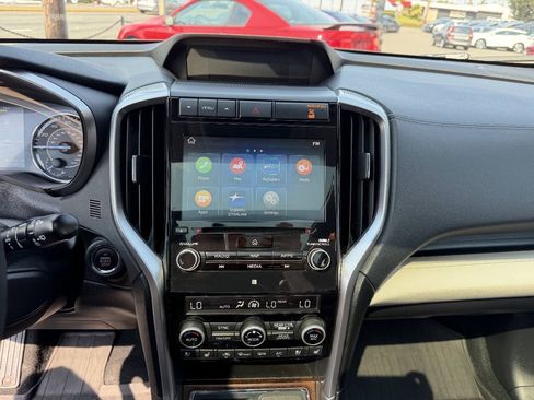 Used 2019 Subaru Ascent Touring w/ Popular Package #3 AWD/4WD image 31