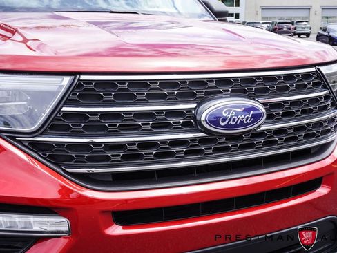 Used 2023 Ford Explorer XLT w/ Equipment Group 202A AWD/4WD image 16