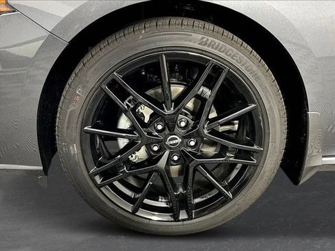 New 2026 Nissan Altima 2.5 SR w/ SR Midnight Edition Package FWD image 9