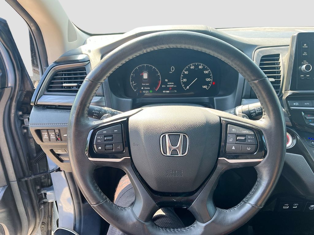 Used 2025 Honda Odyssey Elite image 11