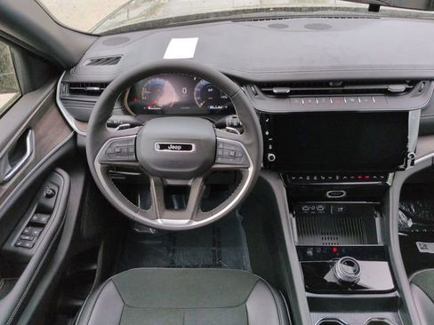 New 2026 Jeep Grand Cherokee L 2WD image 16
