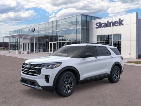 New 2026 Ford Explorer Active w/ Active Comfort Package AWD/4WD image 1