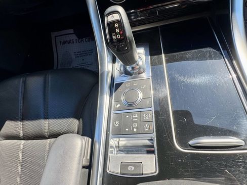 Used 2016 Land Rover Range Rover Sport HSE image 32
