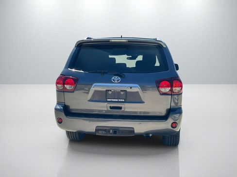 Used 2019 Toyota Sequoia Platinum RWD image 6
