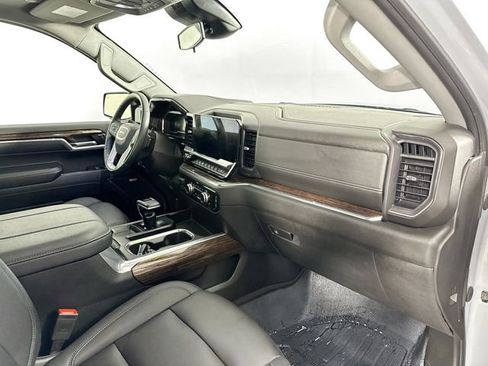 Used 2024 GMC Sierra 1500 Elevation w/ Elevation Premium Package AWD/4WD image 31