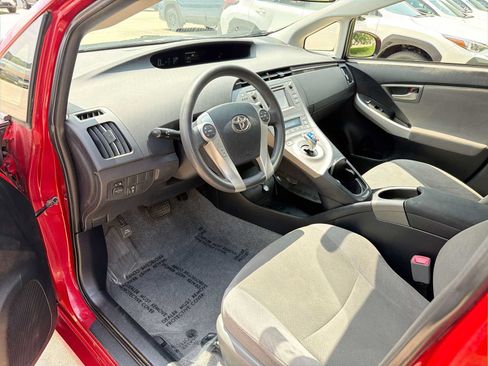 Used 2013 Toyota Prius Three FWD image 2