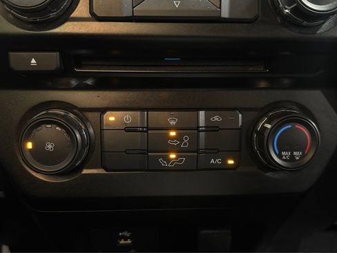 Used 2016 Ford F150 XLT w/ XTR Package image 32