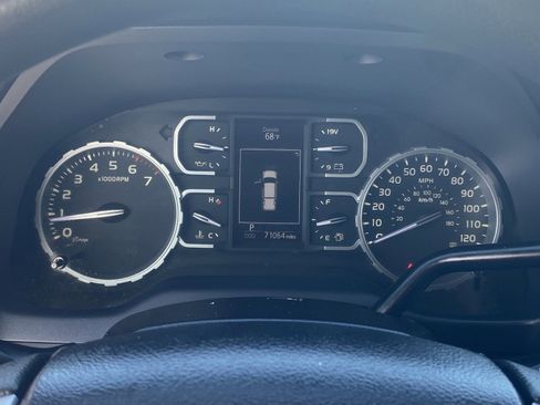 Used 2019 Toyota Tundra SR5 w/ TRD Off Road Package image 32