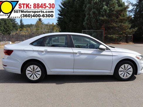 Used 2019 Volkswagen Jetta S w/ Driver Assistance Package FWD image 9