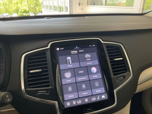 Certified 2023 Volvo XC90 B5 Core w/ Climate Package AWD/4WD image 25