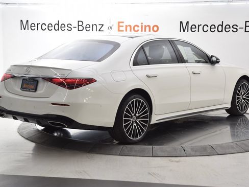 Certified 2022 Mercedes-Benz S 500 4MATIC image 5