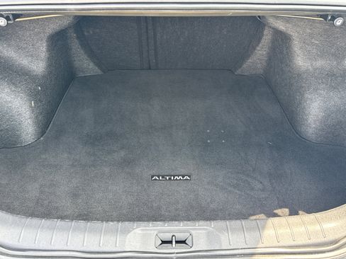 Used 2024 Nissan Altima 2.5 S FWD image 18