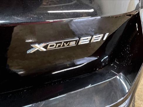Used 2023 BMW X1 xDrive28i w/ Premium Package image 11