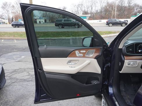 Used 2022 Mercedes-Benz GLE 350 4MATIC image 28