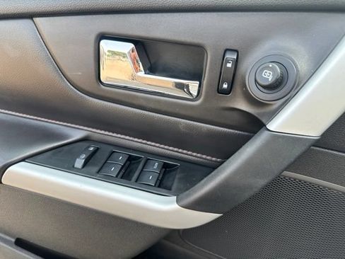 Used 2014 Ford Edge SEL w/ Equipment Group 204A AWD/4WD image 20