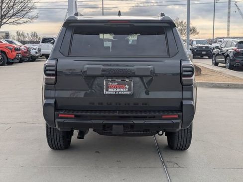 Used 2025 Toyota 4Runner TRD Sport image 7