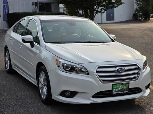Used 2017 Subaru Legacy 2.5i Premium image 1