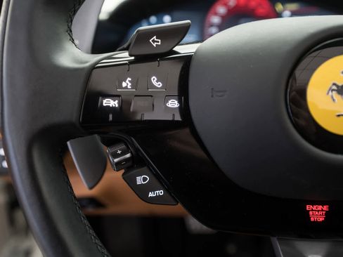 Used 2024 Ferrari Roma Spider image 20