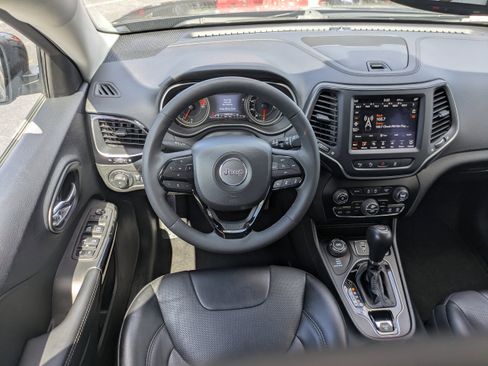 Used 2023 Jeep Cherokee Altitude Lux image 17