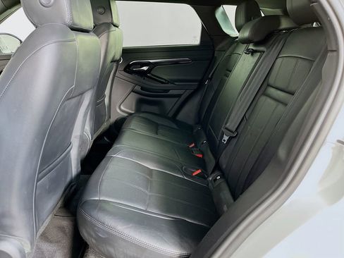 Used 2021 Land Rover Range Rover Evoque R-Dynamic SE image 32
