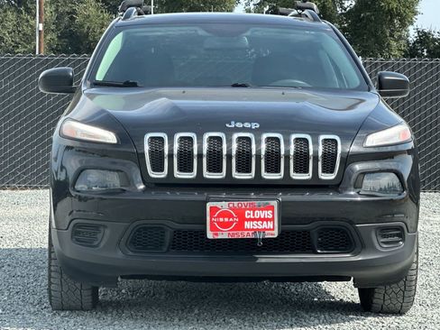 Used 2016 Jeep Cherokee Sport AWD/4WD image 11