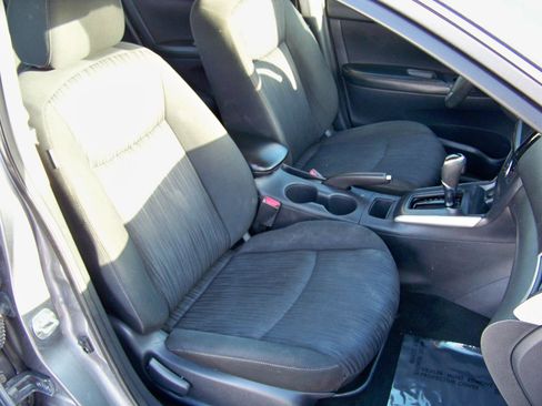 Used 2019 Nissan Sentra SV image 32