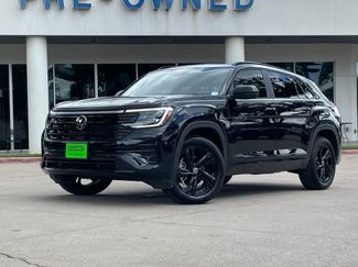 Used 2025 Volkswagen Atlas Cross Sport SEL R-Line AWD/4WD video 1