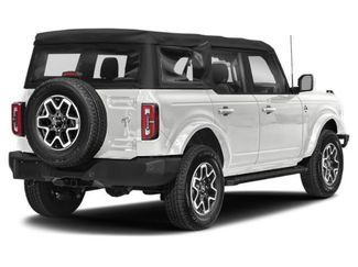 Used 2022 Ford Bronco Outer Banks w/ Sasquatch Package AWD/4WD video 2