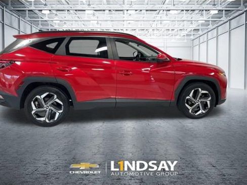 Used 2022 Hyundai Tucson SEL w/ Convenience + Premium Package FWD image 2