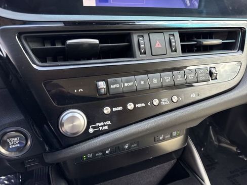 Certified 2024 Lexus ES 350 w/ Premium Package image 19