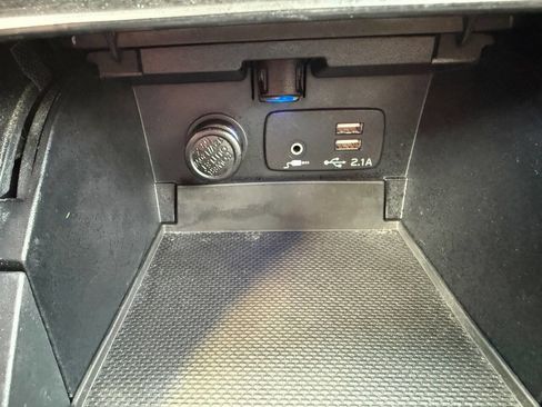 Used 2019 Subaru Outback 2.5i Limited image 27