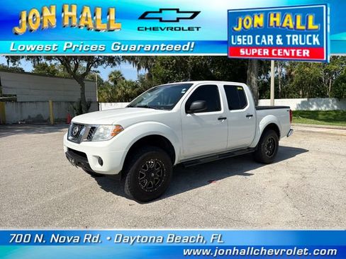 Used 2019 Nissan Frontier SV RWD image 2