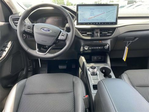 New 2025 Ford Escape SE image 8