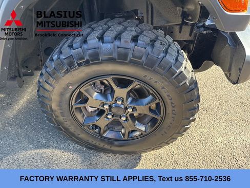 Used 2022 Jeep Wrangler Sport AWD/4WD image 3