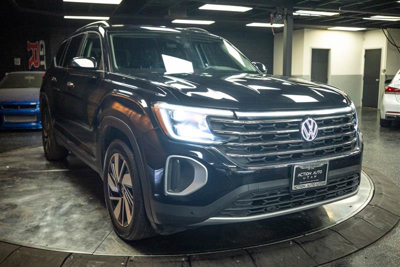 Used 2025 Volkswagen Atlas SE AWD/4WD image 5