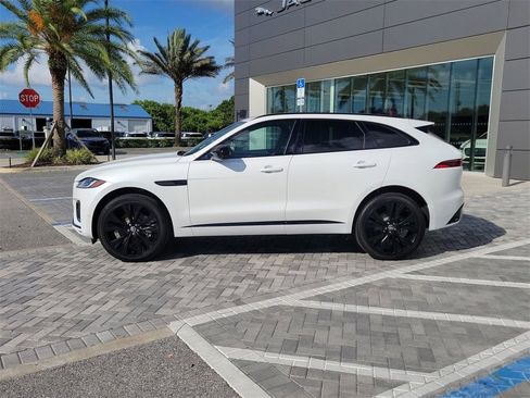 Used 2026 Jaguar F-PACE R-Dynamic S image 2