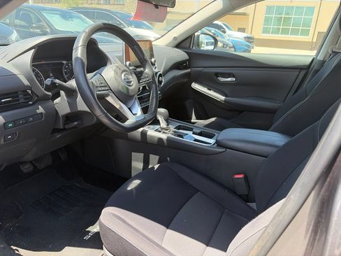 Used 2023 Nissan Sentra SV w/ All-Weather Package FWD image 5