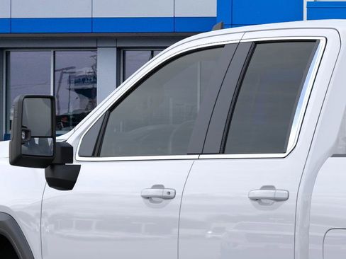 New 2026 GMC Sierra 2500 SLE image 15