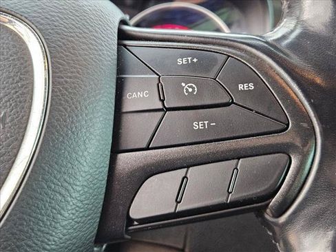 Used 2019 Dodge Charger SXT w/ Driver Confidence Group RWD image 24