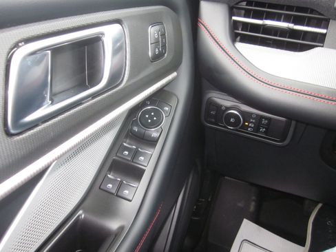Used 2025 Ford Explorer ST w/ Sun And Sound Package AWD/4WD image 22